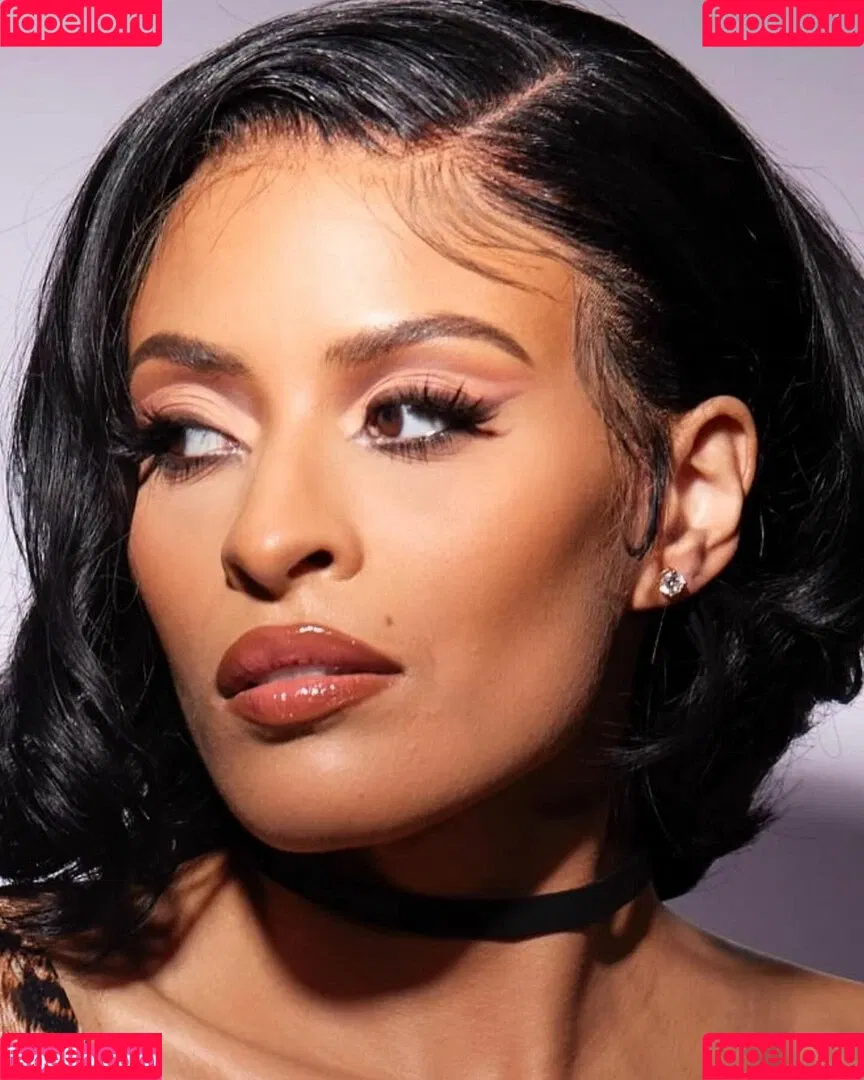 / Thea Trinidad / Zelina Vega / zelinavegawwe Onlyfans Photo Gallery 