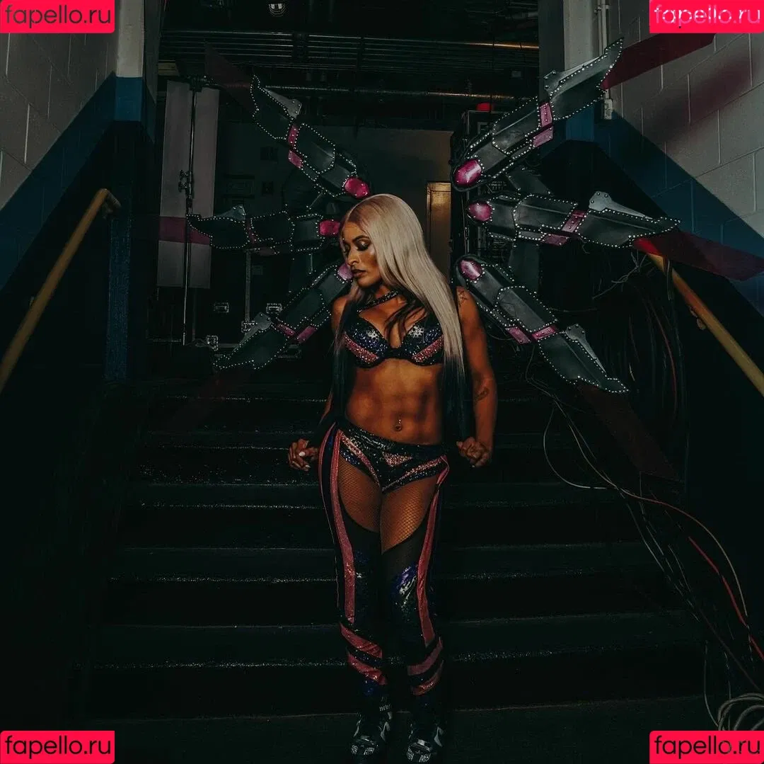 / Thea Trinidad / Zelina Vega / zelinavegawwe Onlyfans Photo Gallery 