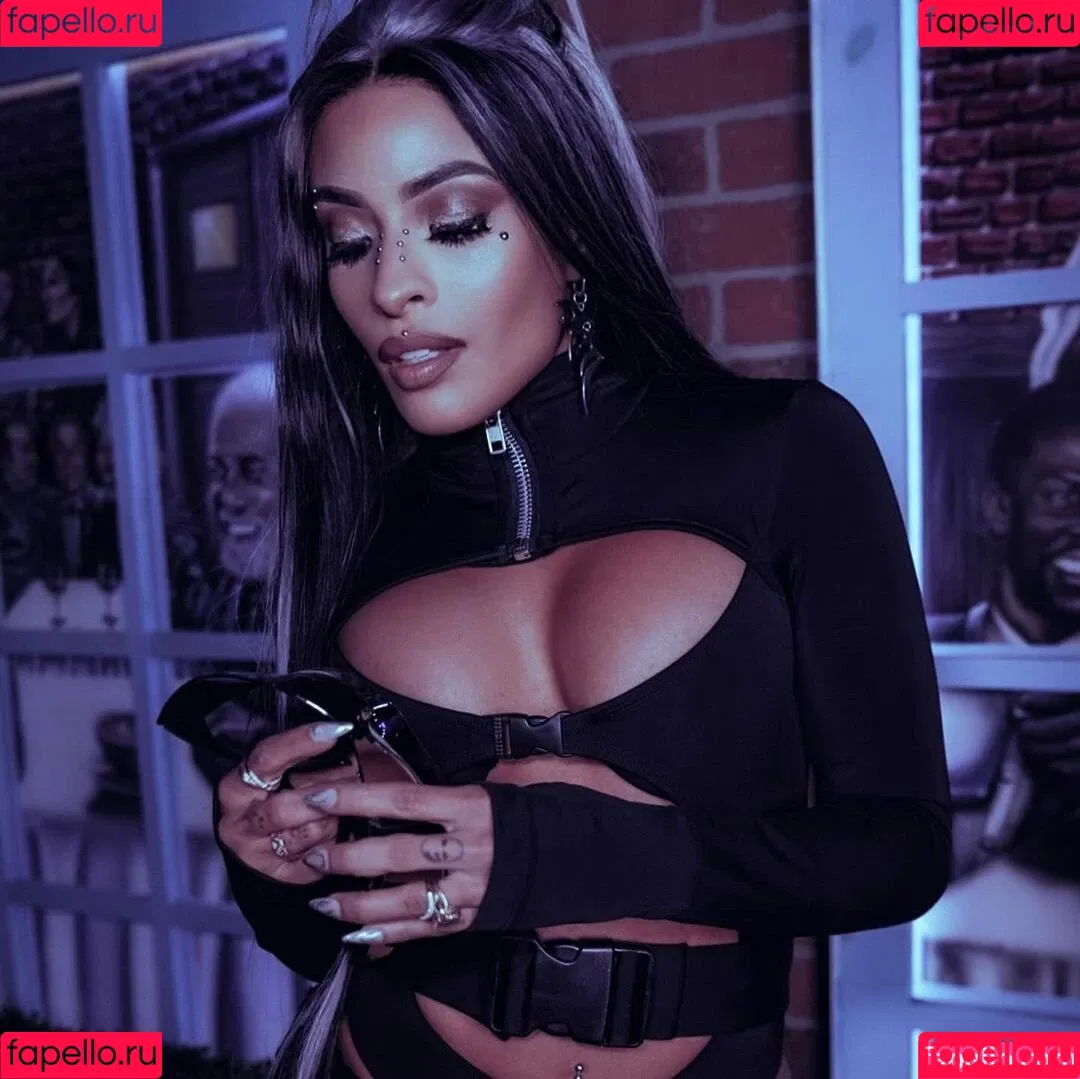 / Thea Trinidad / Zelina Vega / zelinavegawwe Onlyfans Photo Gallery 