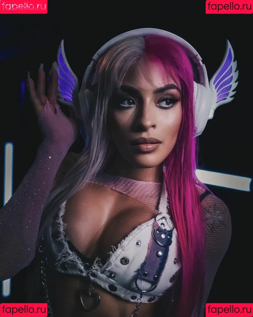 / Thea Trinidad / Zelina Vega / zelinavegawwe Onlyfans Photo Gallery 