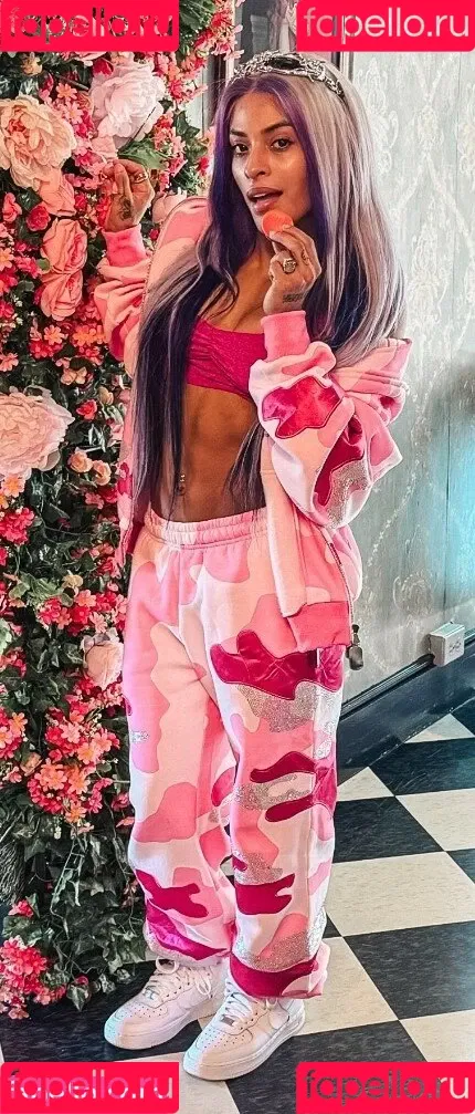 / Thea Trinidad / Zelina Vega / zelinavegawwe Onlyfans Photo Gallery 