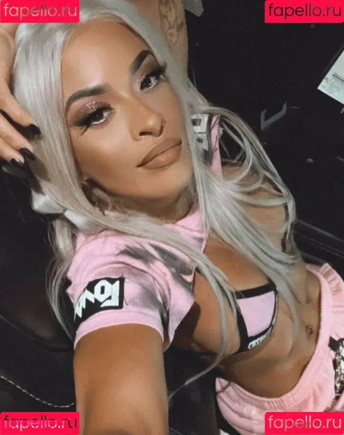 / Thea Trinidad / Zelina Vega / zelinavegawwe Onlyfans Photo Gallery 