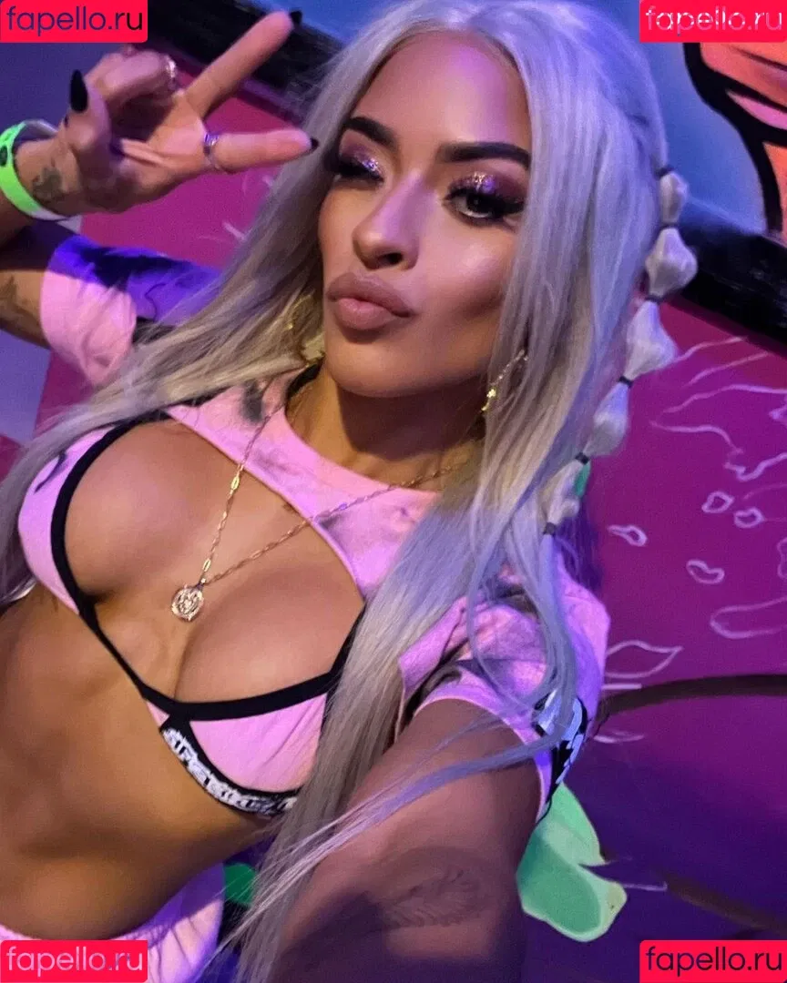 / Thea Trinidad / Zelina Vega / zelinavegawwe Onlyfans Photo Gallery 