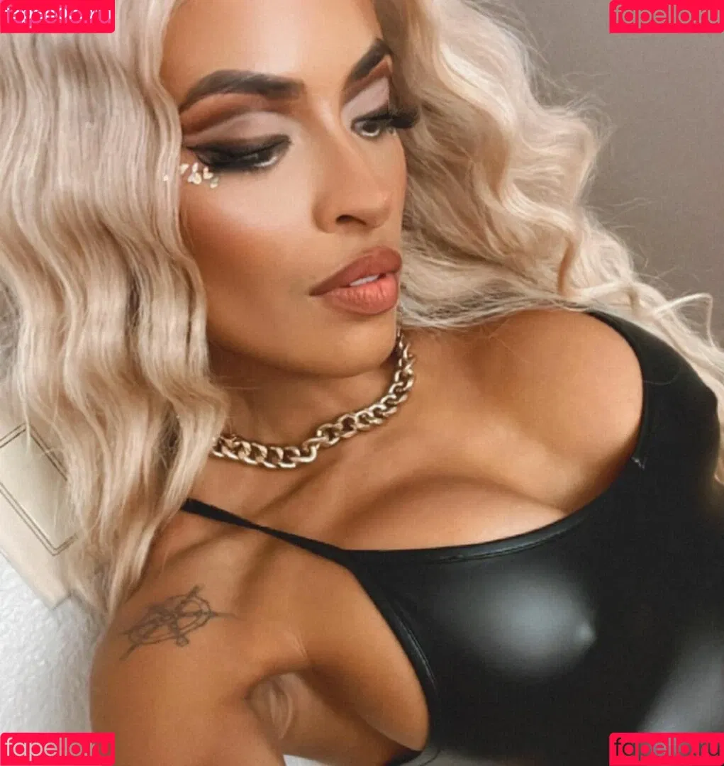 / Thea Trinidad / Zelina Vega / zelinavegawwe Onlyfans Photo Gallery 