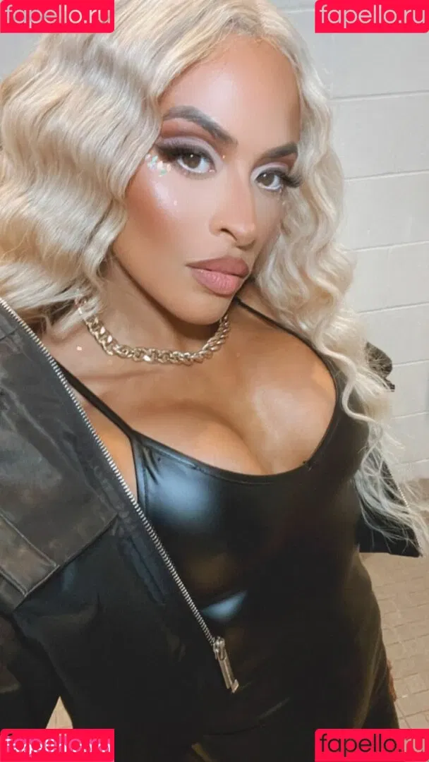 / Thea Trinidad / Zelina Vega / zelinavegawwe Onlyfans Photo Gallery 