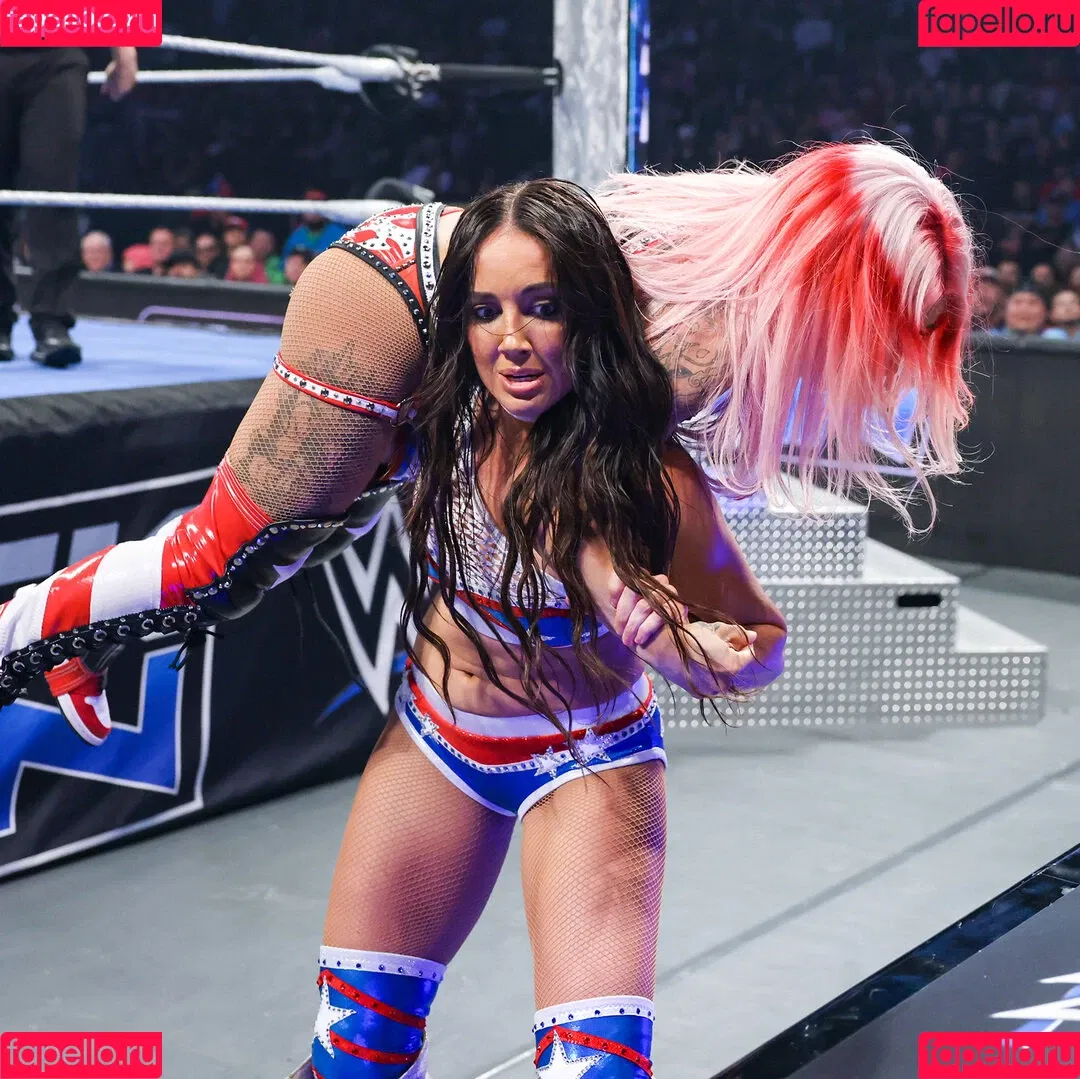 / Thea Trinidad / Zelina Vega / zelinavegawwe Onlyfans Photo Gallery 