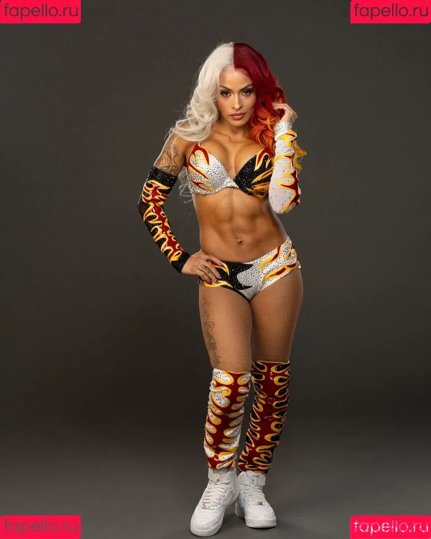 / Thea Trinidad / Zelina Vega / zelinavegawwe Onlyfans Photo Gallery 