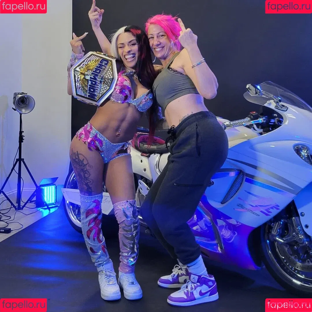 / Thea Trinidad / Zelina Vega / zelinavegawwe Onlyfans Photo Gallery 