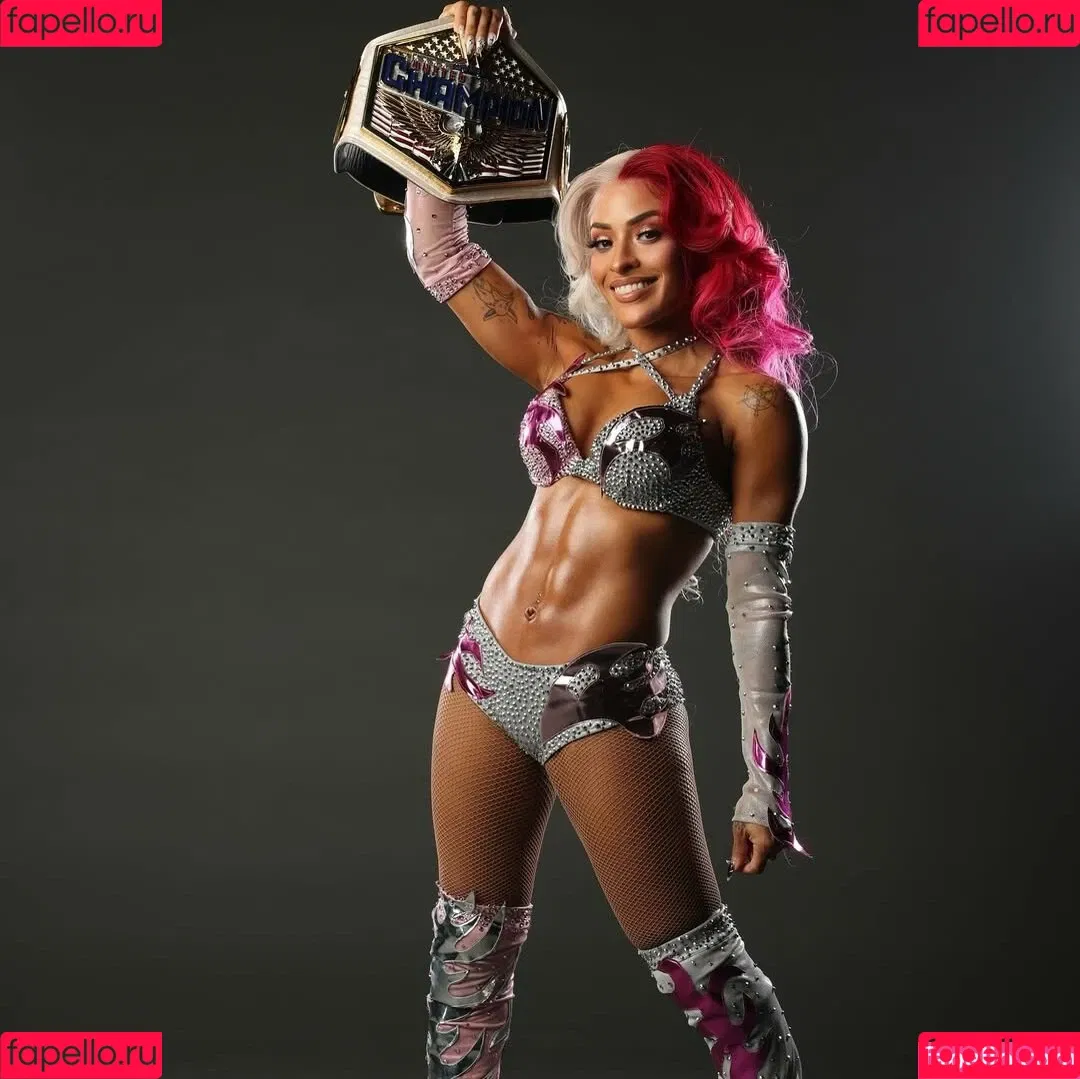 / Thea Trinidad / Zelina Vega / zelinavegawwe Onlyfans Photo Gallery 