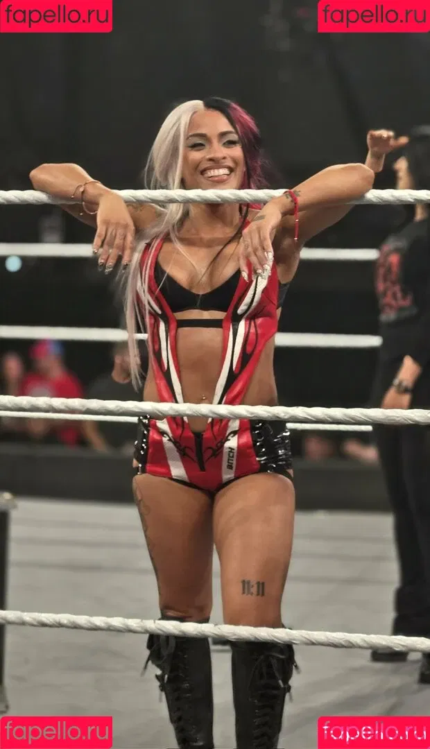 / Thea Trinidad / Zelina Vega / zelinavegawwe Onlyfans Photo Gallery 