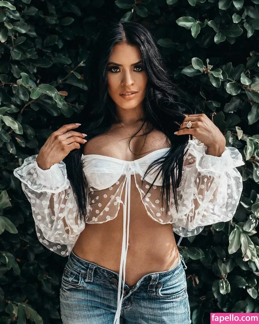 / Thea Trinidad / Zelina Vega / zelinavegawwe Onlyfans Photo Gallery 