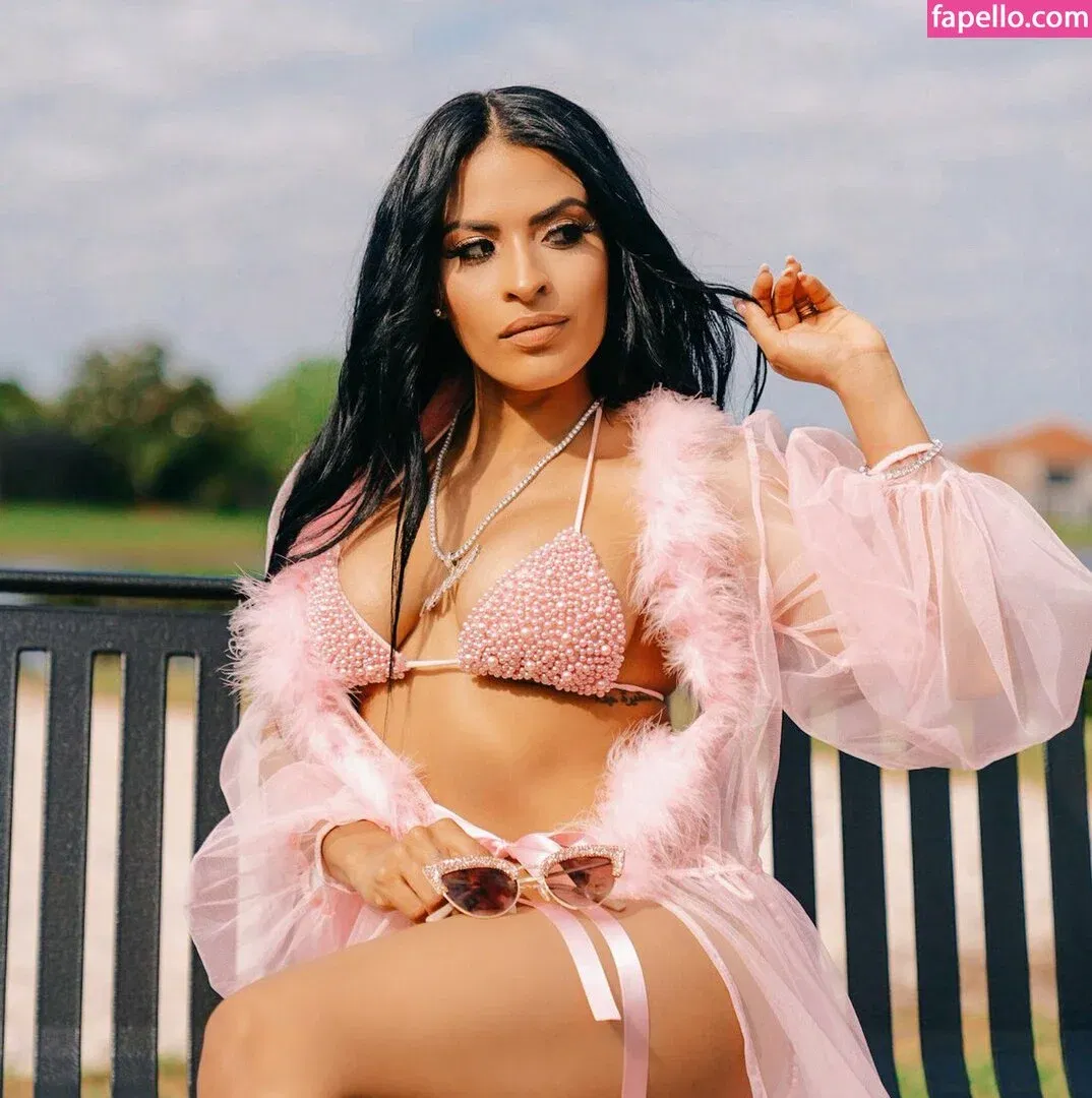 / Thea Trinidad / Zelina Vega / zelinavegawwe Onlyfans Photo Gallery 