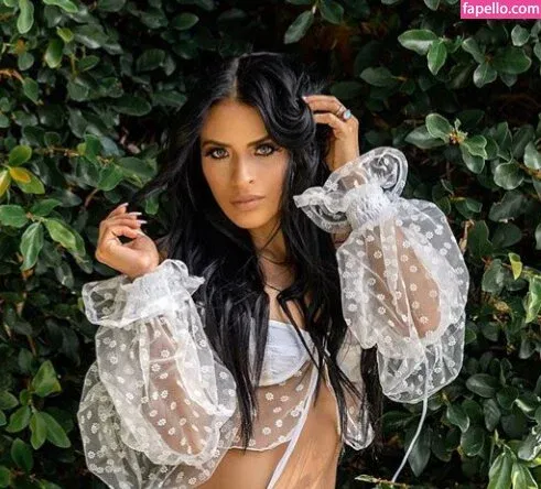 / Thea Trinidad / Zelina Vega / zelinavegawwe Onlyfans Photo Gallery 