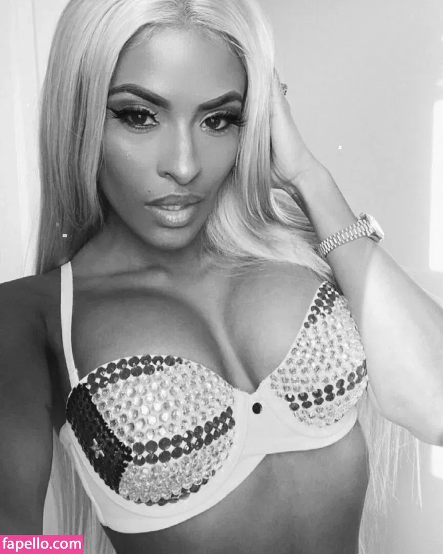 / Thea Trinidad / Zelina Vega / zelinavegawwe Onlyfans Photo Gallery 