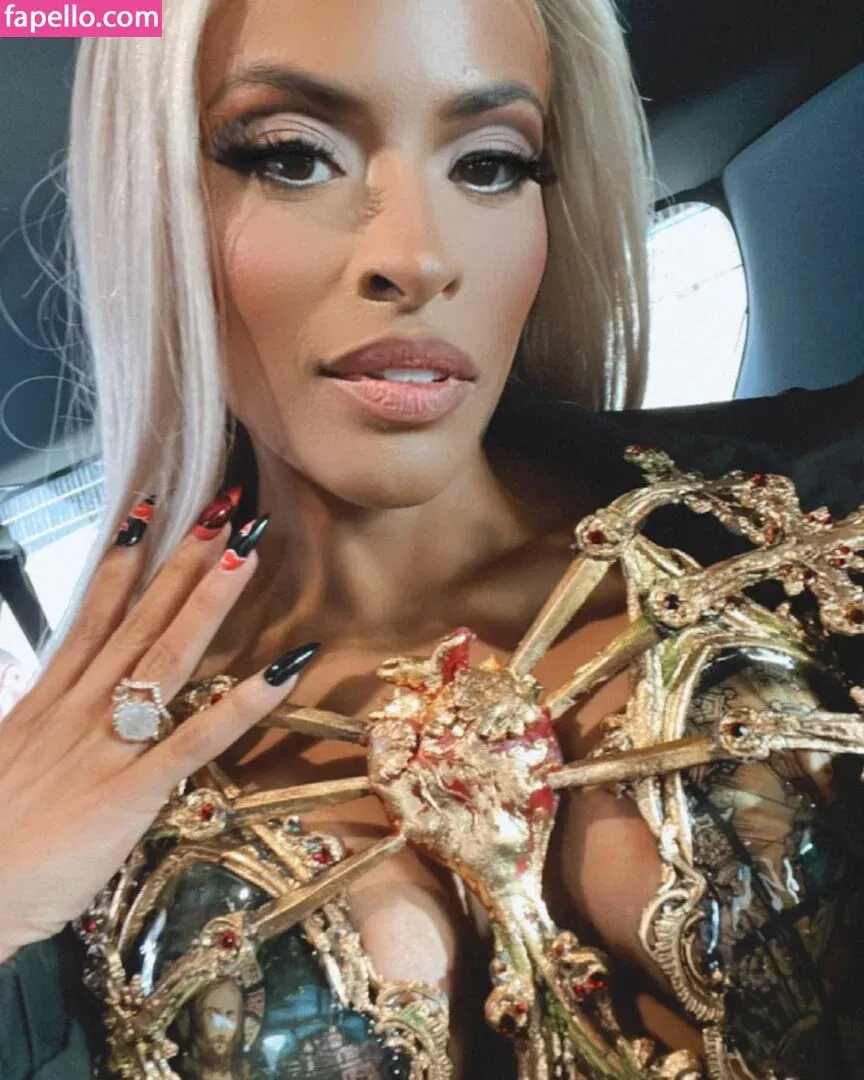 / Thea Trinidad / Zelina Vega / zelinavegawwe Onlyfans Photo Gallery 