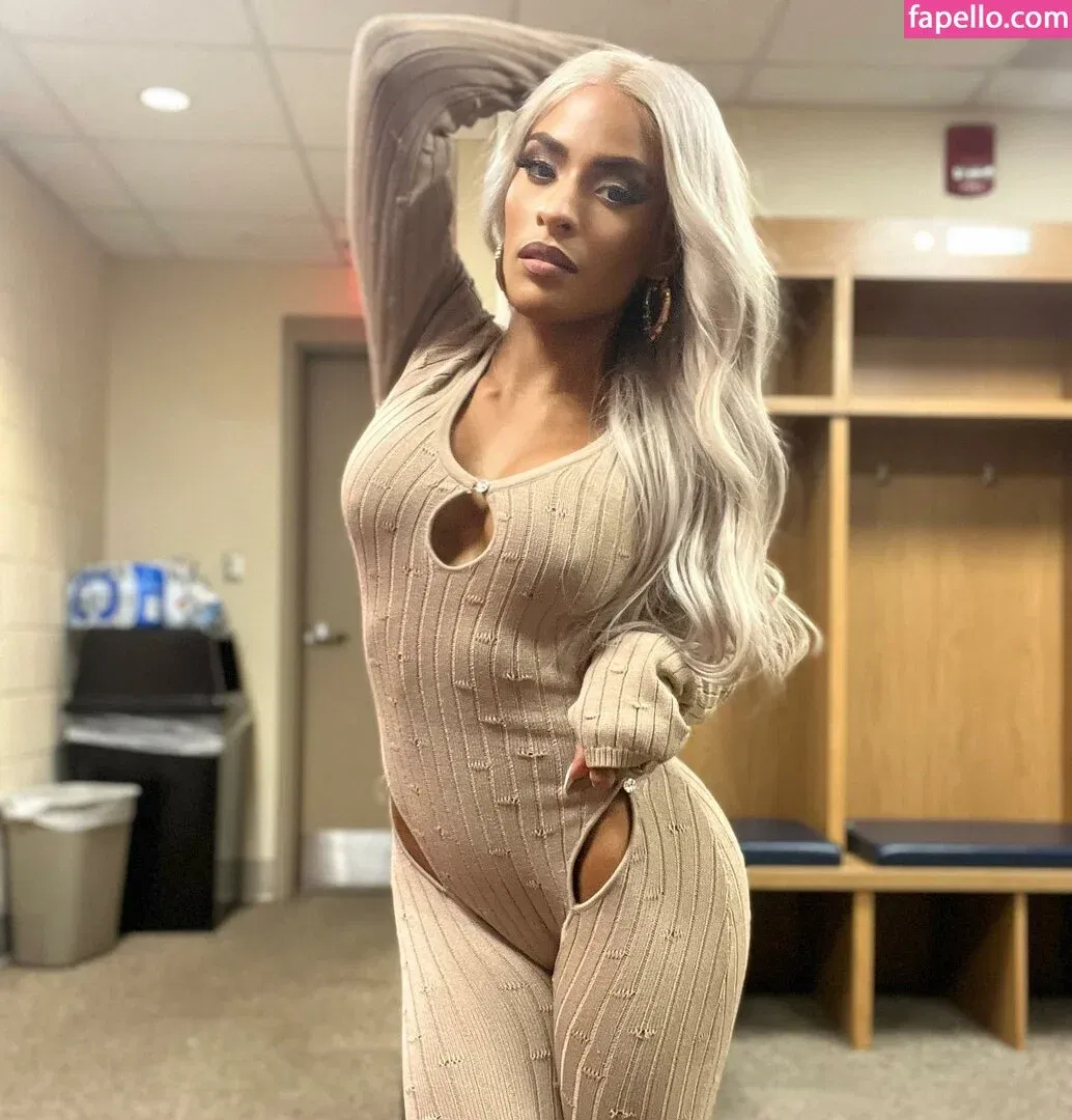 / Thea Trinidad / Zelina Vega / zelinavegawwe Onlyfans Photo Gallery 