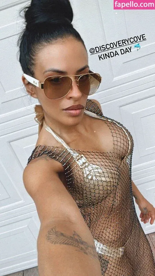 / Thea Trinidad / Zelina Vega / zelinavegawwe Onlyfans Photo Gallery 