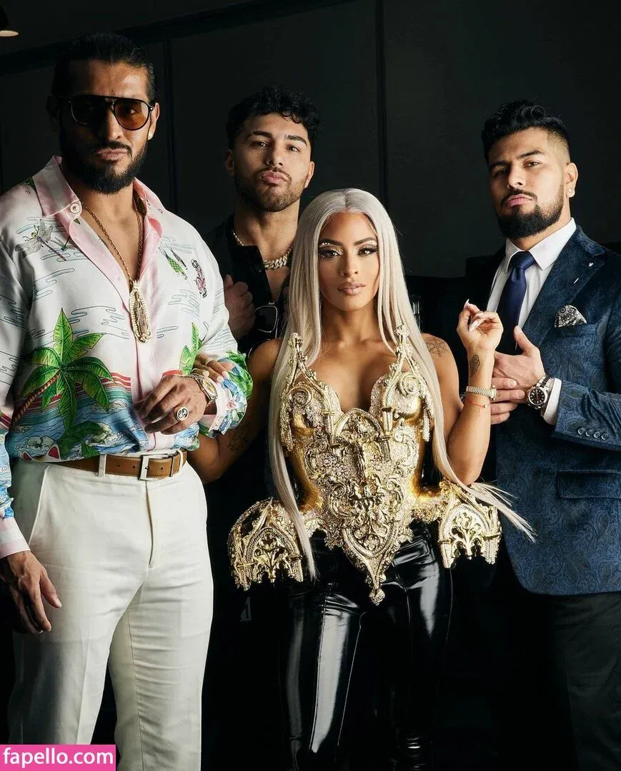 / Thea Trinidad / Zelina Vega / zelinavegawwe Onlyfans Photo Gallery 