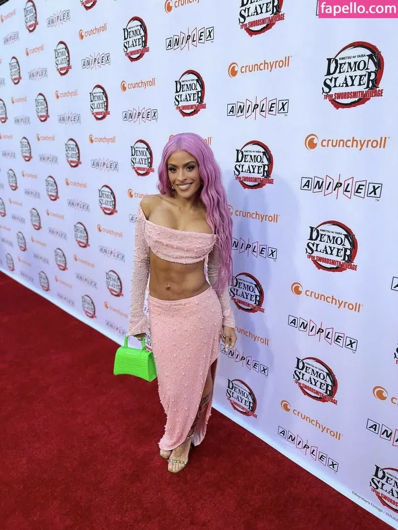 / Thea Trinidad / Zelina Vega / zelinavegawwe Onlyfans Photo Gallery 