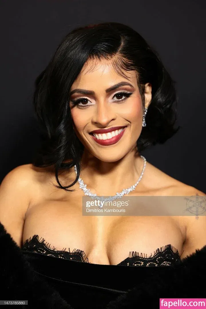 / Thea Trinidad / Zelina Vega / zelinavegawwe Onlyfans Photo Gallery 