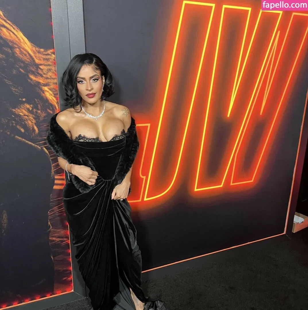 / Thea Trinidad / Zelina Vega / zelinavegawwe Onlyfans Photo Gallery 