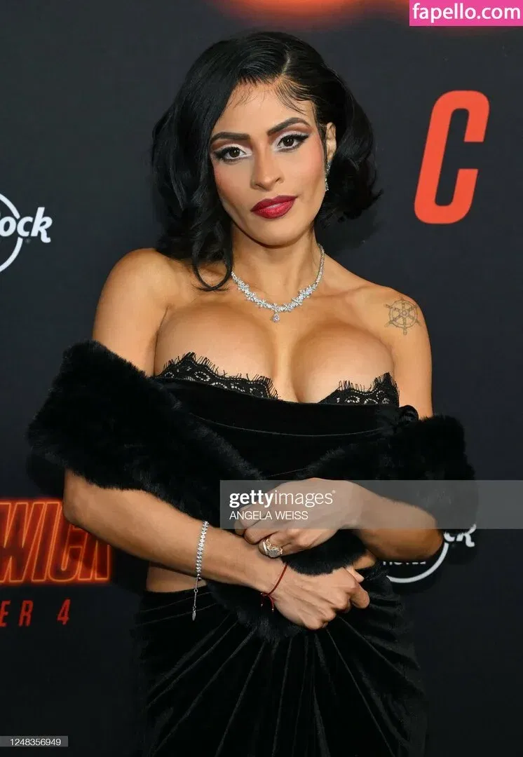 / Thea Trinidad / Zelina Vega / zelinavegawwe Onlyfans Photo Gallery 