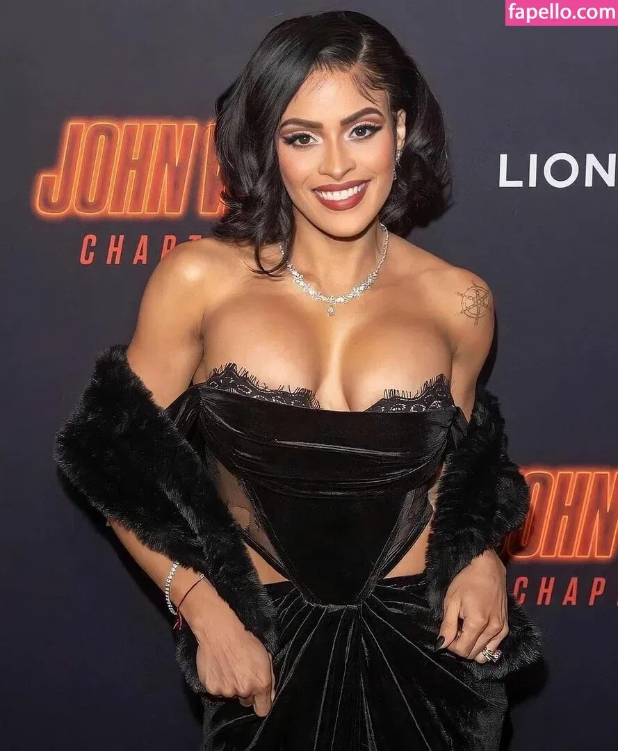 / Thea Trinidad / Zelina Vega / zelinavegawwe Onlyfans Photo Gallery 