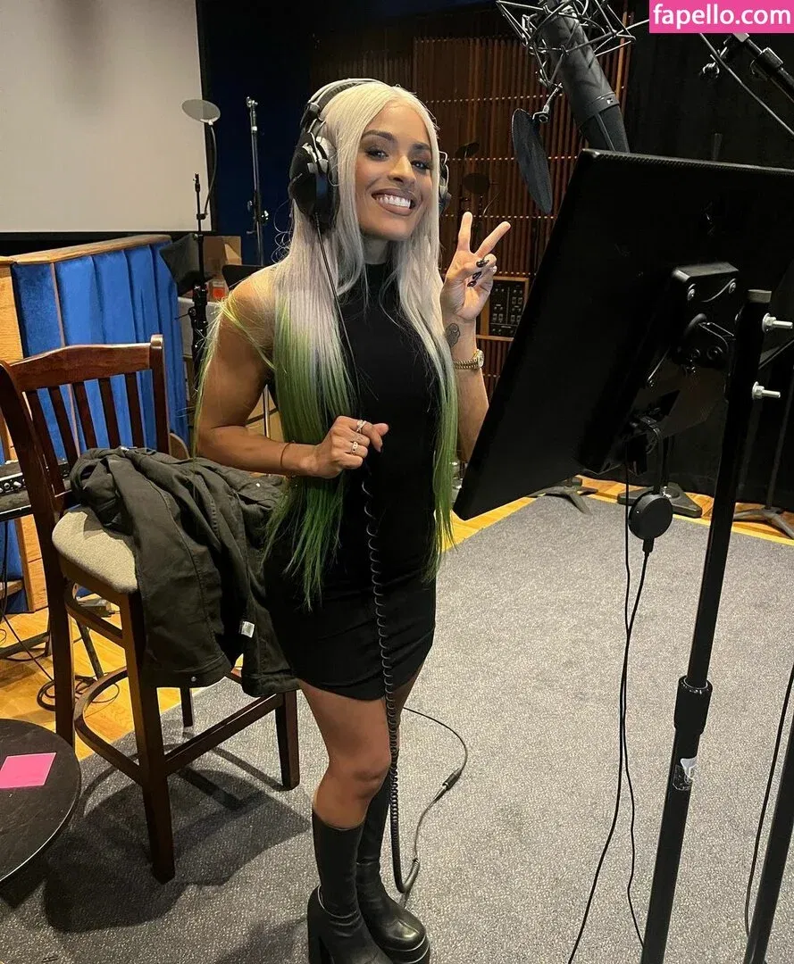 / Thea Trinidad / Zelina Vega / zelinavegawwe Onlyfans Photo Gallery 