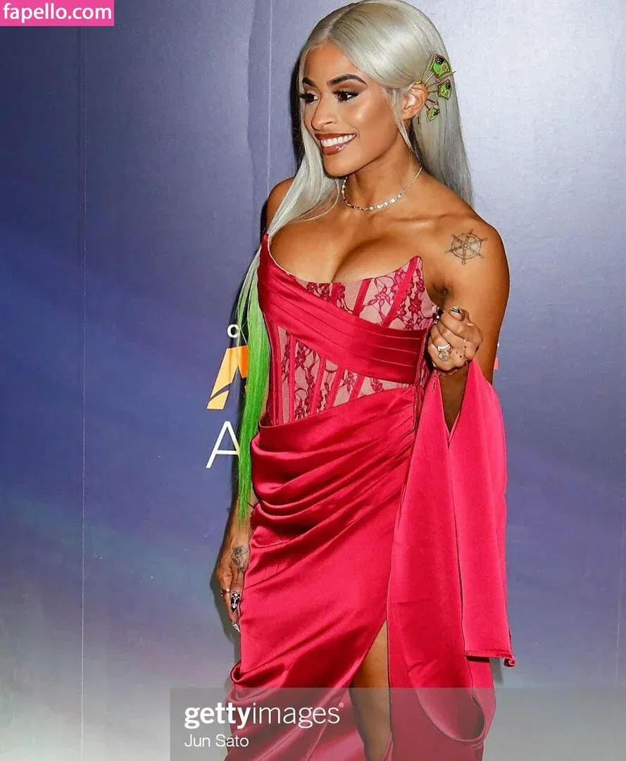 / Thea Trinidad / Zelina Vega / zelinavegawwe Onlyfans Photo Gallery 