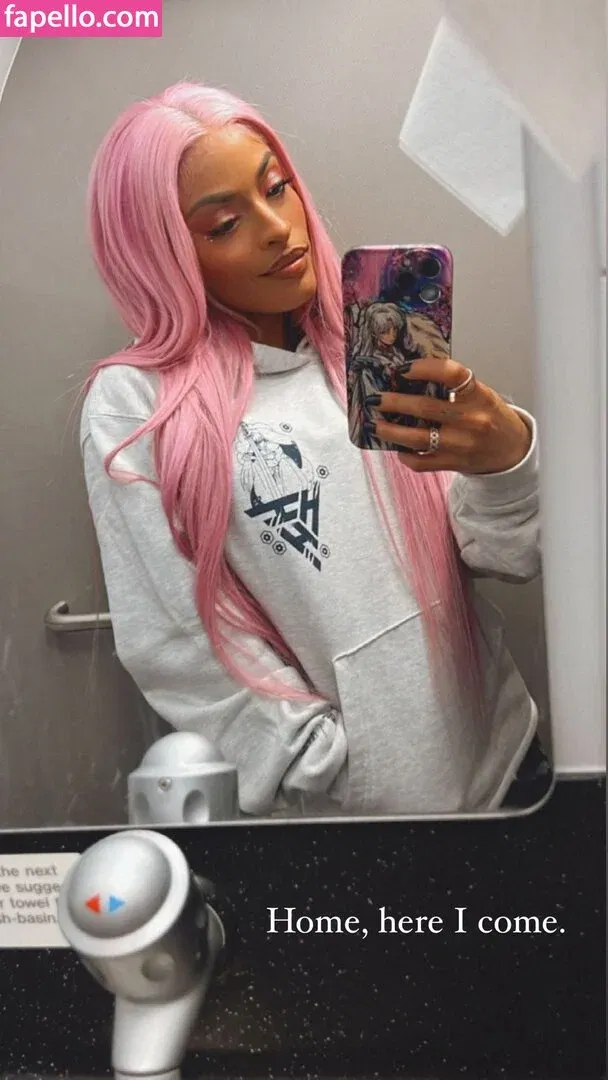 / Thea Trinidad / Zelina Vega / zelinavegawwe Onlyfans Photo Gallery 