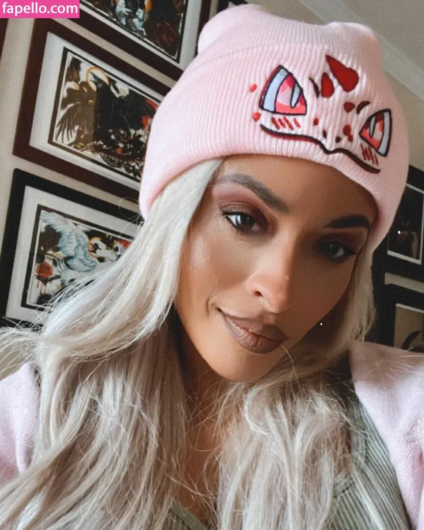 / Thea Trinidad / Zelina Vega / zelinavegawwe Onlyfans Photo Gallery 