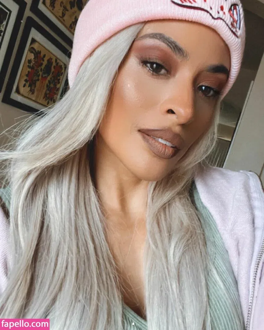 / Thea Trinidad / Zelina Vega / zelinavegawwe Onlyfans Photo Gallery 