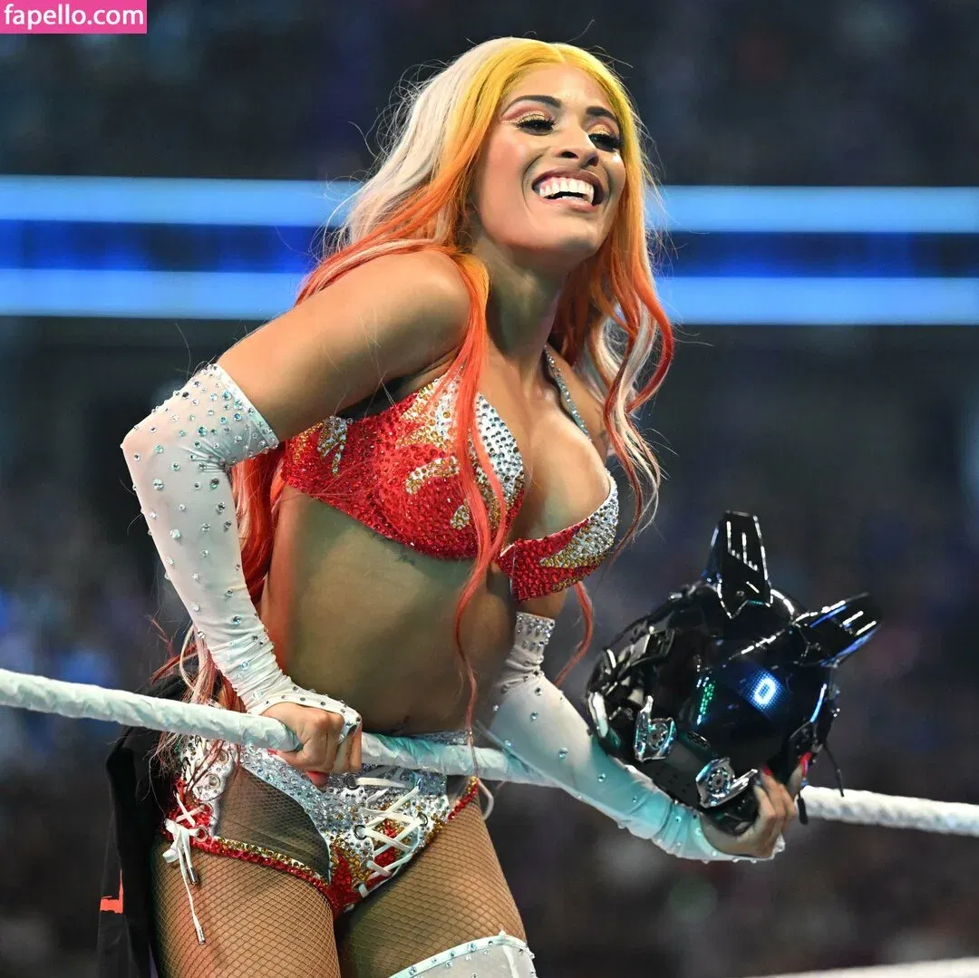 / Thea Trinidad / Zelina Vega / zelinavegawwe Onlyfans Photo Gallery 