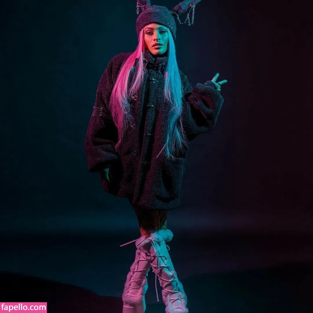 / Thea Trinidad / Zelina Vega / zelinavegawwe Onlyfans Photo Gallery 