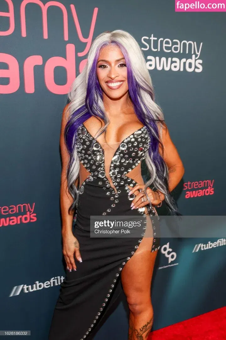 / Thea Trinidad / Zelina Vega / zelinavegawwe Onlyfans Photo Gallery 