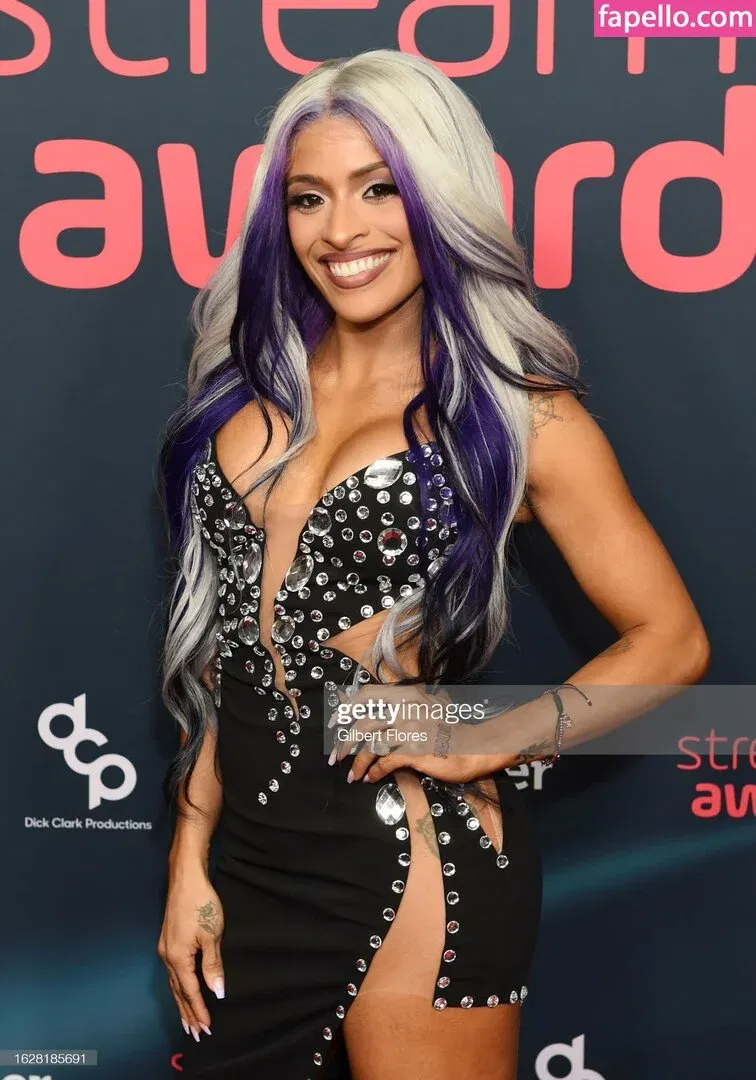 / Thea Trinidad / Zelina Vega / zelinavegawwe Onlyfans Photo Gallery 