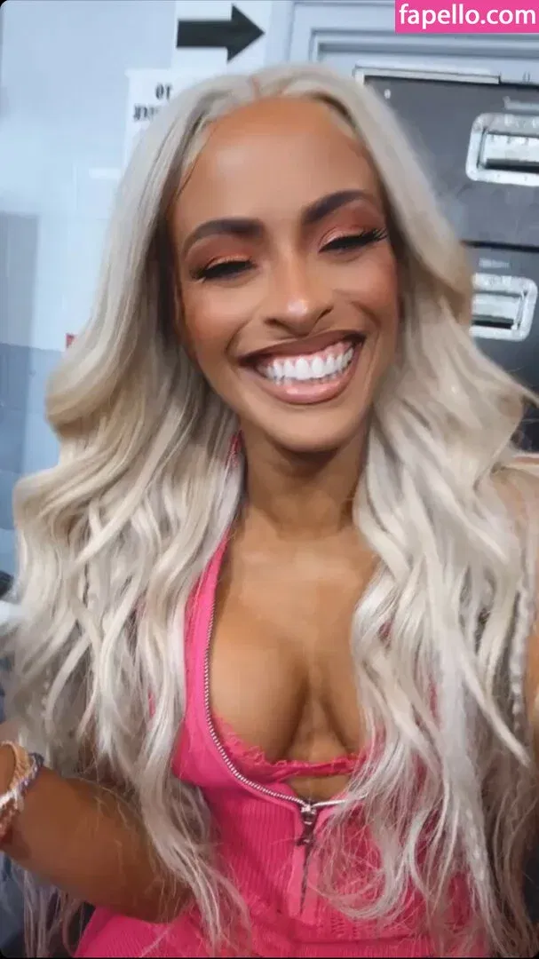 / Thea Trinidad / Zelina Vega / zelinavegawwe Onlyfans Photo Gallery 