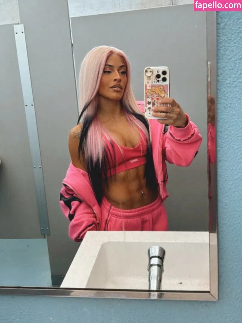 / Thea Trinidad / Zelina Vega / zelinavegawwe Onlyfans Photo Gallery 