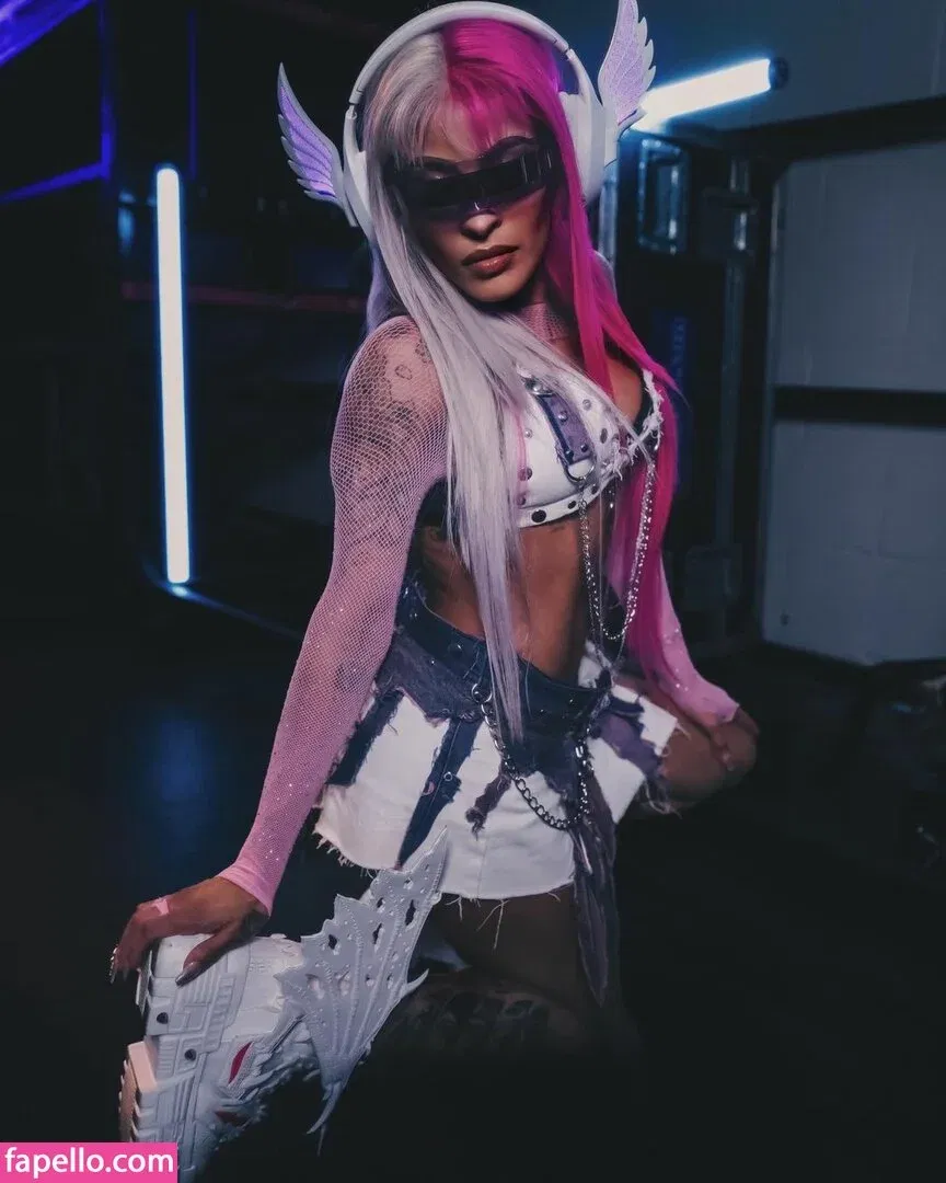 / Thea Trinidad / Zelina Vega / zelinavegawwe Onlyfans Photo Gallery 