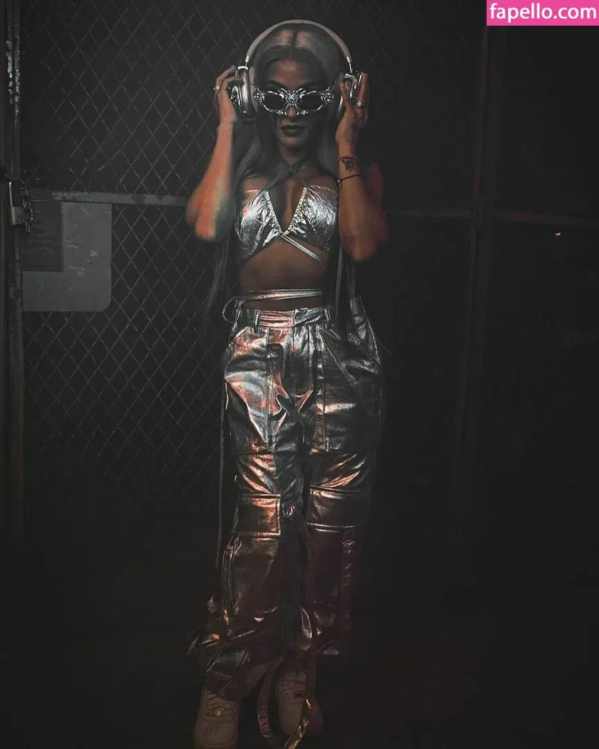 / Thea Trinidad / Zelina Vega / zelinavegawwe Onlyfans Photo Gallery 