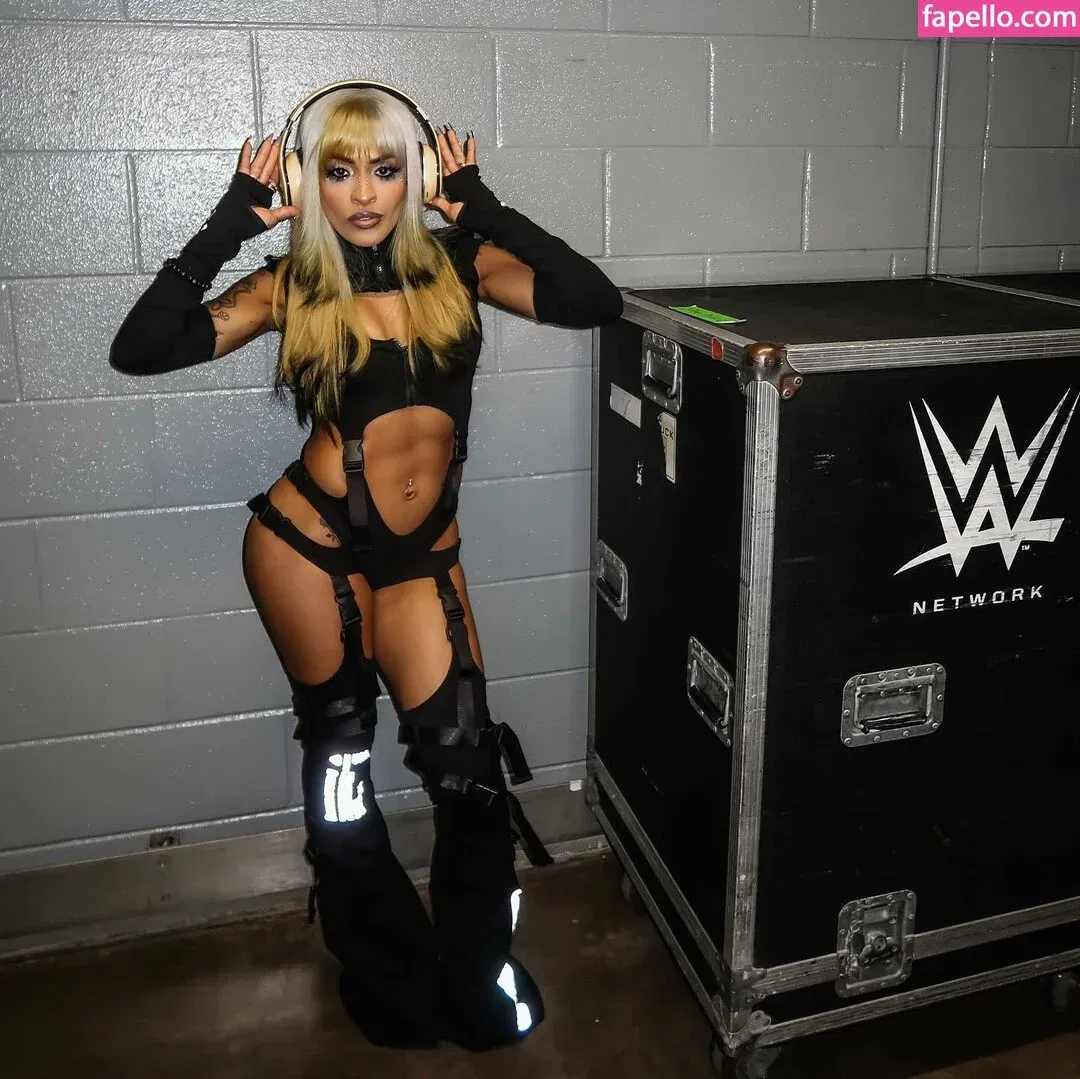 / Thea Trinidad / Zelina Vega / zelinavegawwe Onlyfans Photo Gallery 