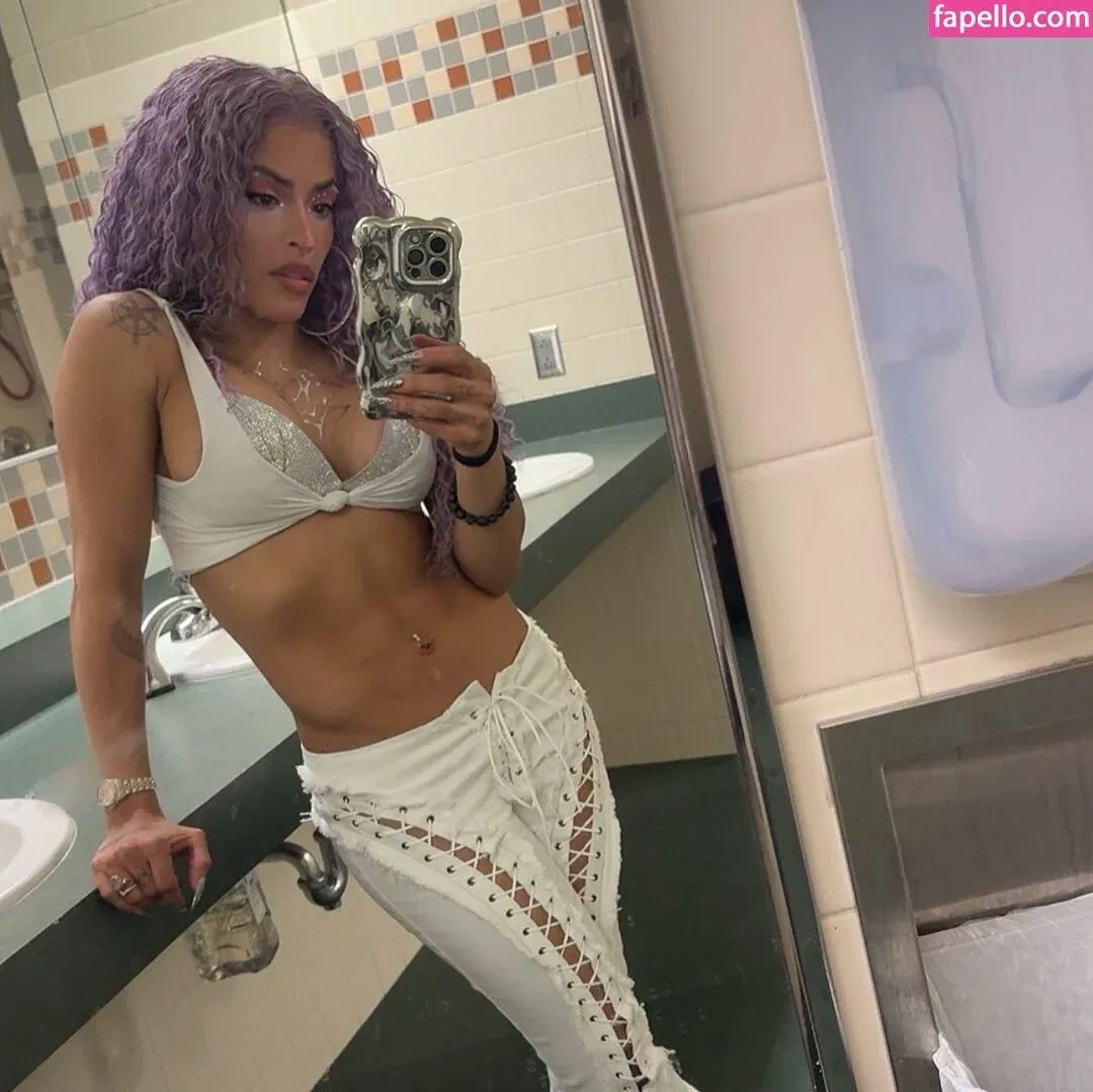 / Thea Trinidad / Zelina Vega / zelinavegawwe Onlyfans Photo Gallery 