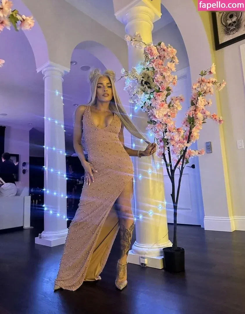 / Thea Trinidad / Zelina Vega / zelinavegawwe Onlyfans Photo Gallery 