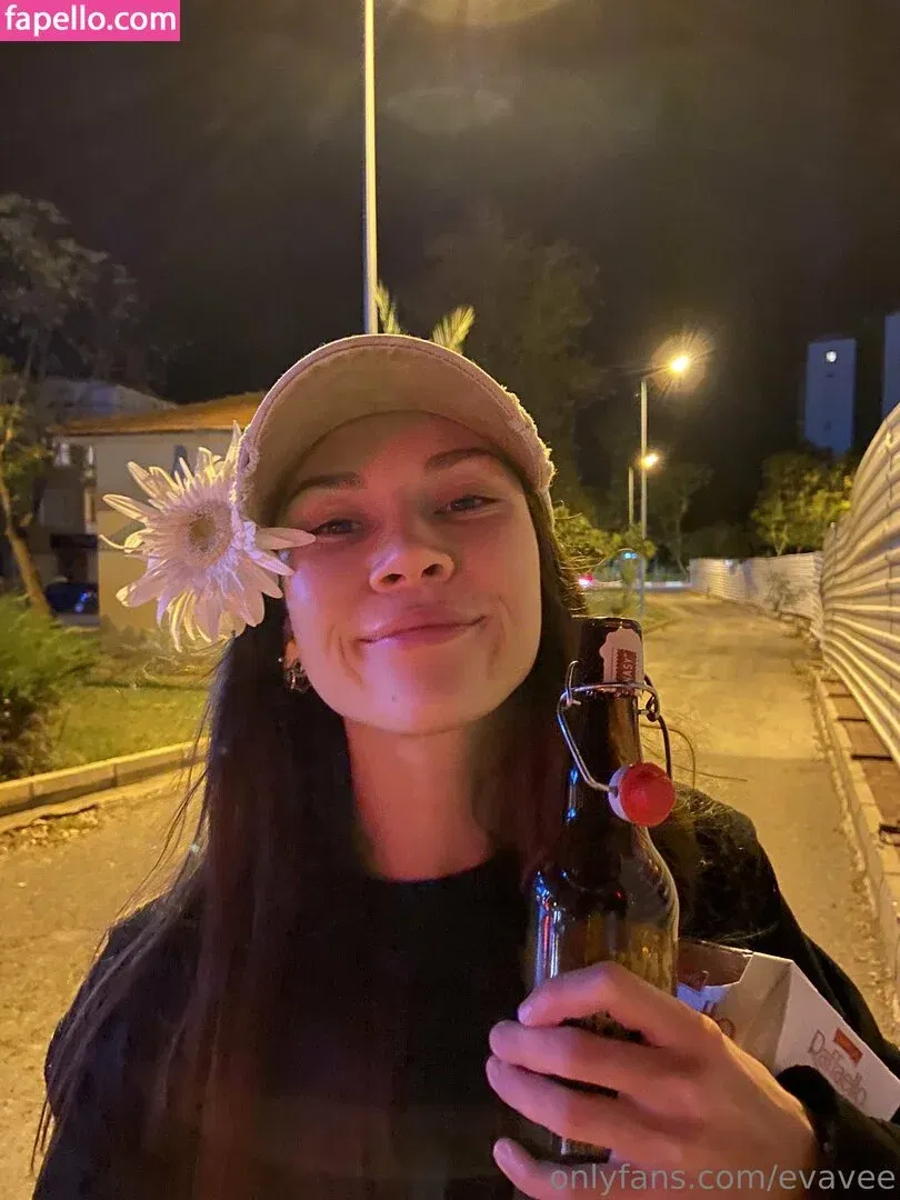 aletta miller / eva / evavee / yourevavee Onlyfans Photo Gallery 