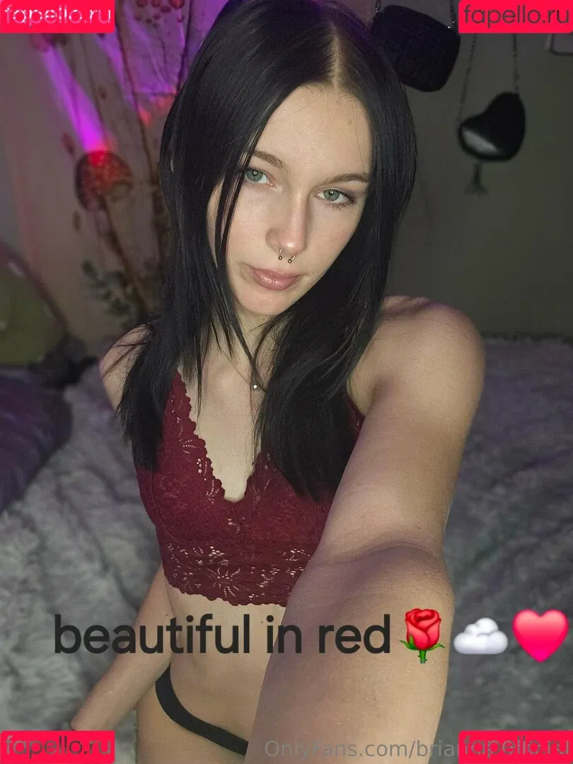 Brianna Aerial / brianna.0fficial Onlyfans Photo Gallery 
