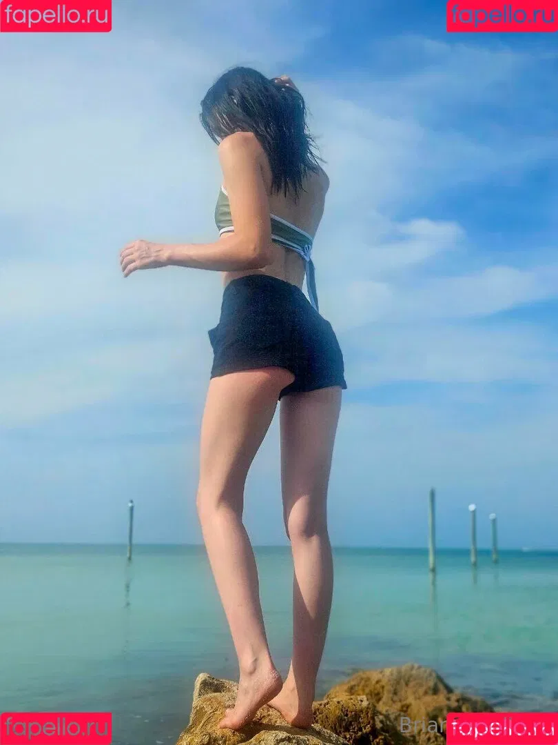 Brianna Aerial / brianna.0fficial Onlyfans Photo Gallery 