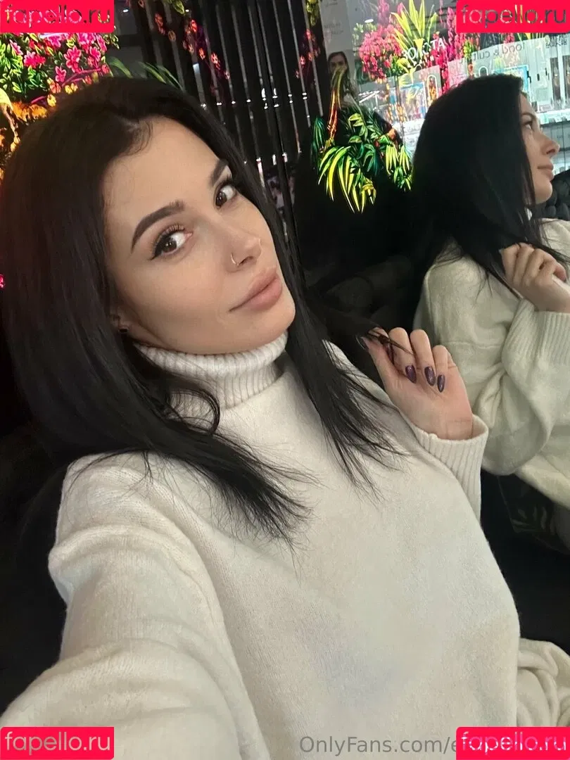 ella_malina / ellammalina Onlyfans Photo Gallery 