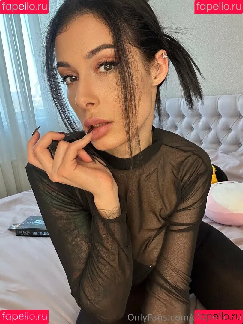 ella_malina / ellammalina Onlyfans Photo Gallery 