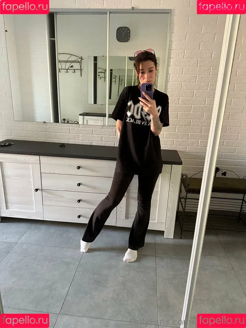ella_malina / ellammalina Onlyfans Photo Gallery 