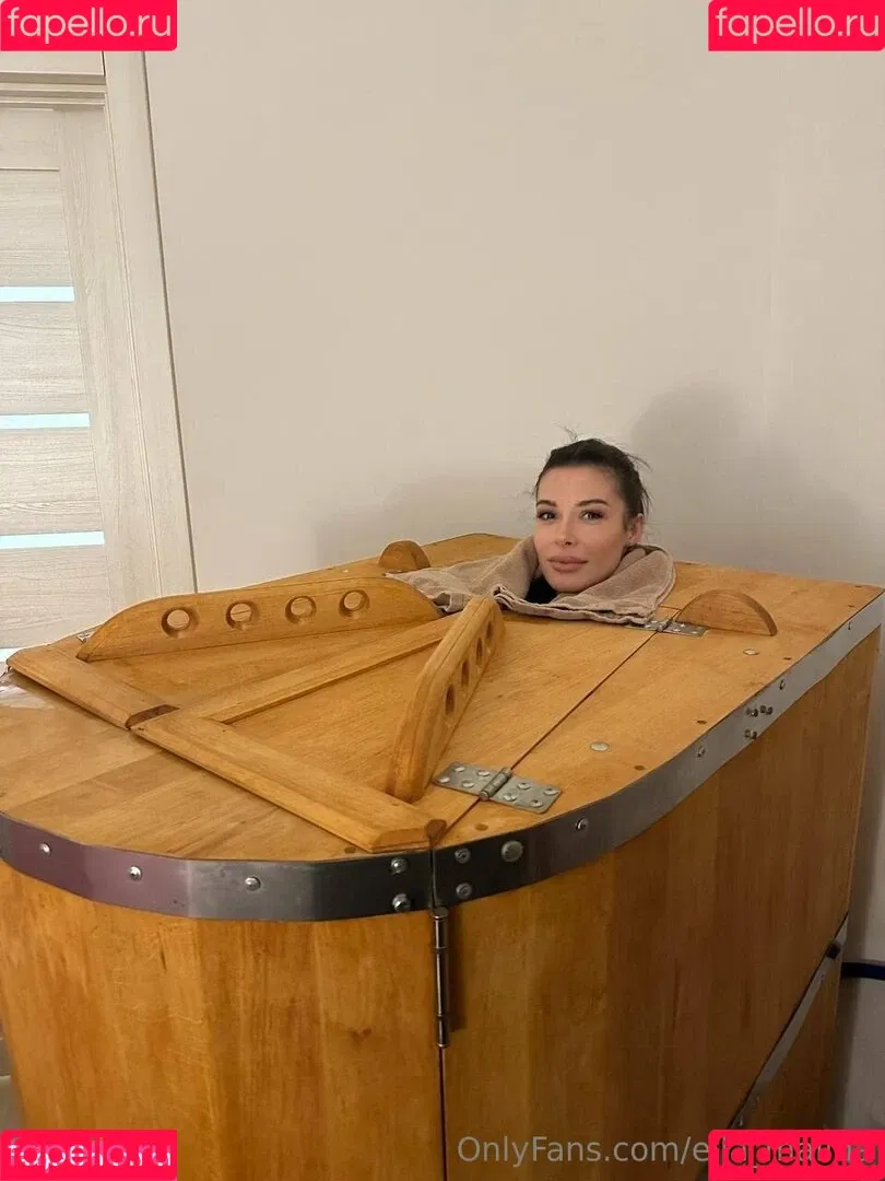 ella_malina / ellammalina Onlyfans Photo Gallery 
